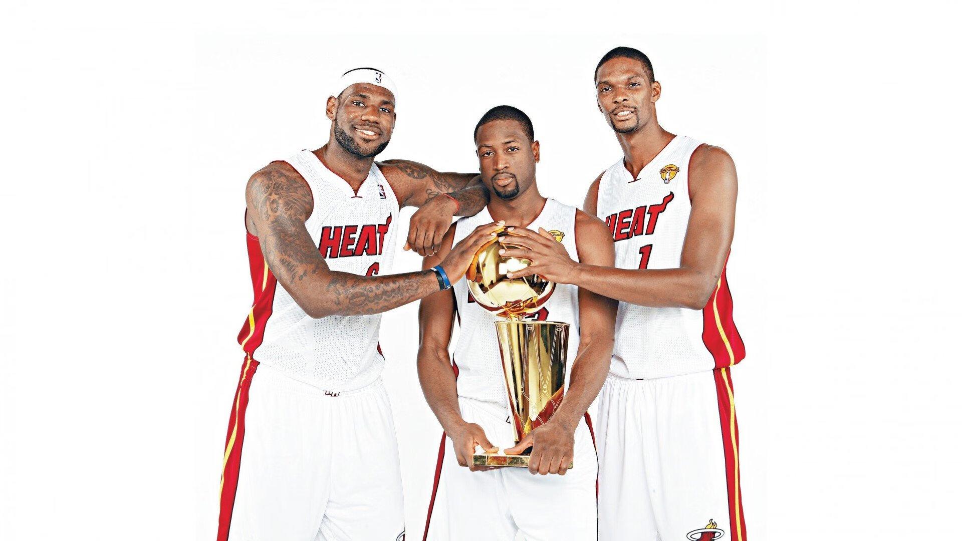 豪门重磅引援!顶级球星完成天价转会,新东家豪掷千金打造冠军阵容