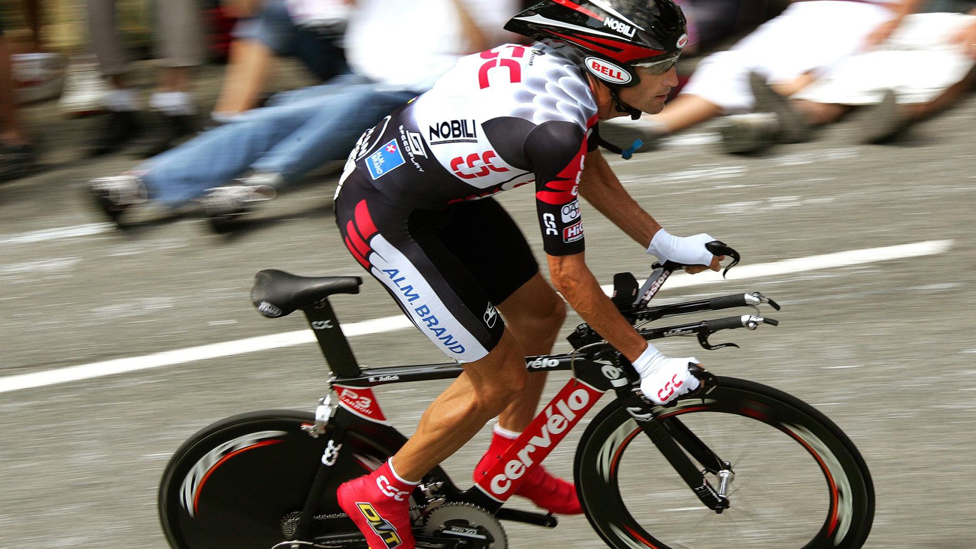 深度战术分析，揭秘冠军球队的制胜密码